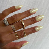 glossy chrome manicure